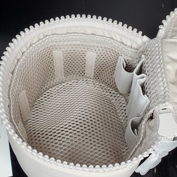 Dagne DoverSmall Mila Toiletry Organizer in Moon Beam NWT - Picture 7 of 10